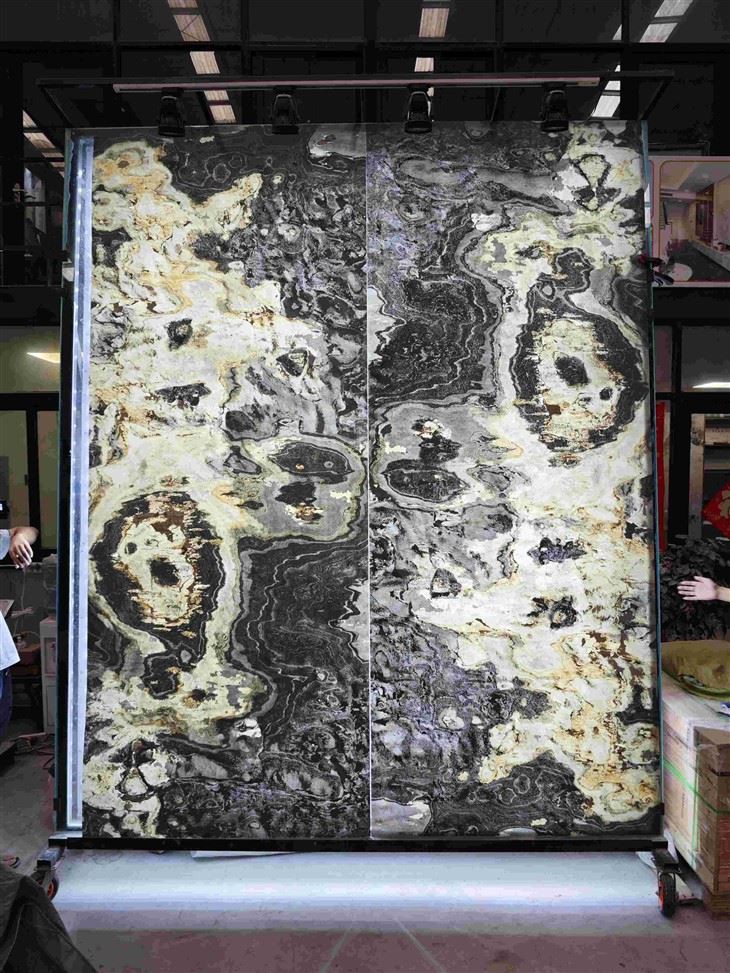 Flexible natural stone sheets